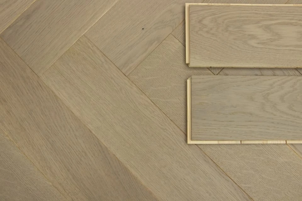 Natural Engineered Flooring Oak Herringbone Silver Stone Brushed UV Lacquered 15/4mm By 90mm By 600mm 5 Natural Engineered Flooring Oak Herringbone Silver Stone Brushed UV Lacquered 15/4mm By 90mm By 600mm - Image 5