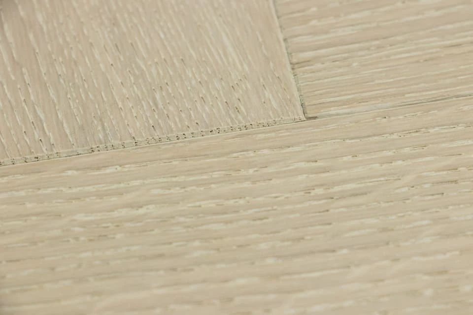 Prime Engineered Flooring Oak Herringbone Polar White Brushed UV Semi Matt Lacquered 14/3mm By 128mm By 600mm 4 Prime Engineered Flooring Oak Herringbone Polar White Brushed UV Semi Matt Lacquered 14/3mm By 128mm By 600mm - Image 4