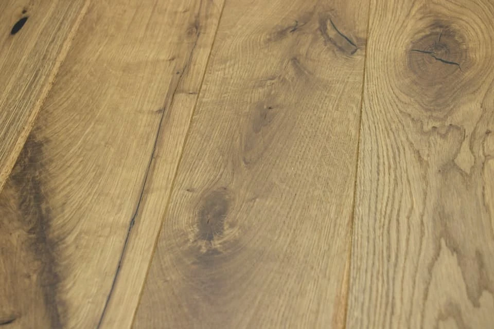 Natural Engineered Flooring Oak Light Smoked Brushed UV Oiled 14/3mm By 190mm By 1900mm 4 Natural Engineered Flooring Oak Light Smoked Brushed UV Oiled 14/3mm By 190mm By 1900mm - Image 4