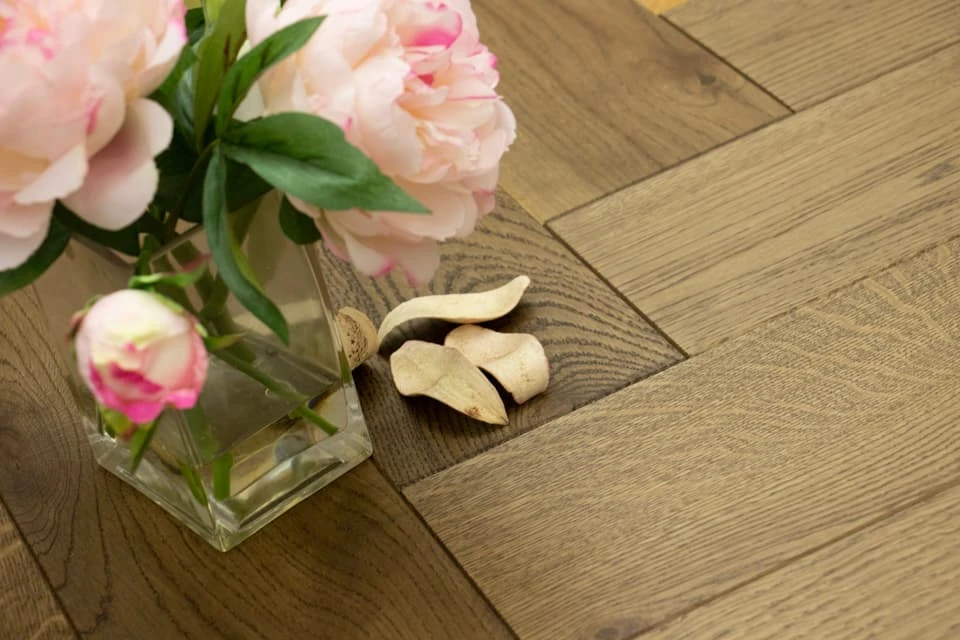 Natural Engineered Flooring Oak Bespoke Herringbone Cognac UV Oiled 16/4mm By 120mm By 580mm 1 Natural Engineered Flooring Oak Bespoke Herringbone Cognac UV Oiled 16/4mm By 120mm By 580mm
