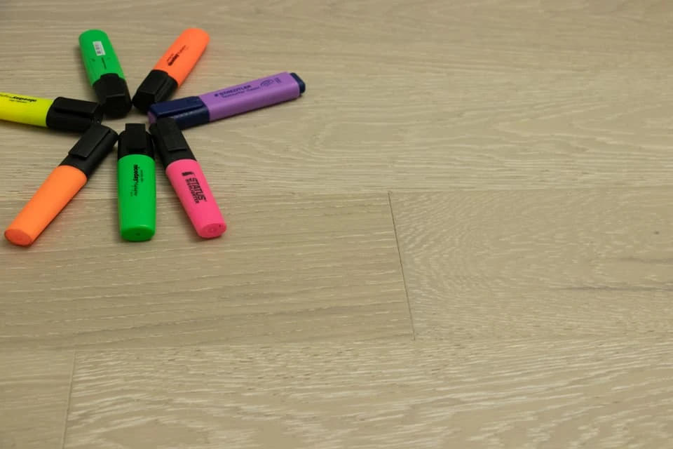 Natural Engineered Flooring Oak Sunny White Brushed UV Oiled 14/3mm By 150mm By 400-1500mm 1 Natural Engineered Flooring Oak Sunny White Brushed UV Oiled 14/3mm By 150mm By 400-1500mm