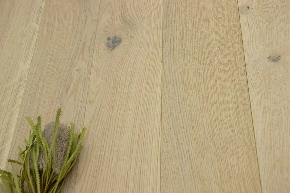 Natural Engineered Flooring Oak Polar Light Sand Brushed UV Oiled 14/4mm By 250mm By 790-2400mm FSC 100% Certificate : NC-COC-054381 1 Natural Engineered Flooring Oak Polar Light Sand Brushed UV Oiled 14/4mm By 250mm By 790-2400mm FSC 100% Certificate : NC-COC-054381