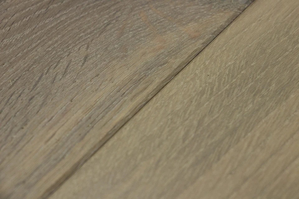 Natural Engineered Flooring Oak Bespoke Coral Wax Oiled 16/4mm By 220mm By 1500-2400mm 4 Natural Engineered Flooring Oak Bespoke Coral Wax Oiled 16/4mm By 220mm By 1500-2400mm - Image 4