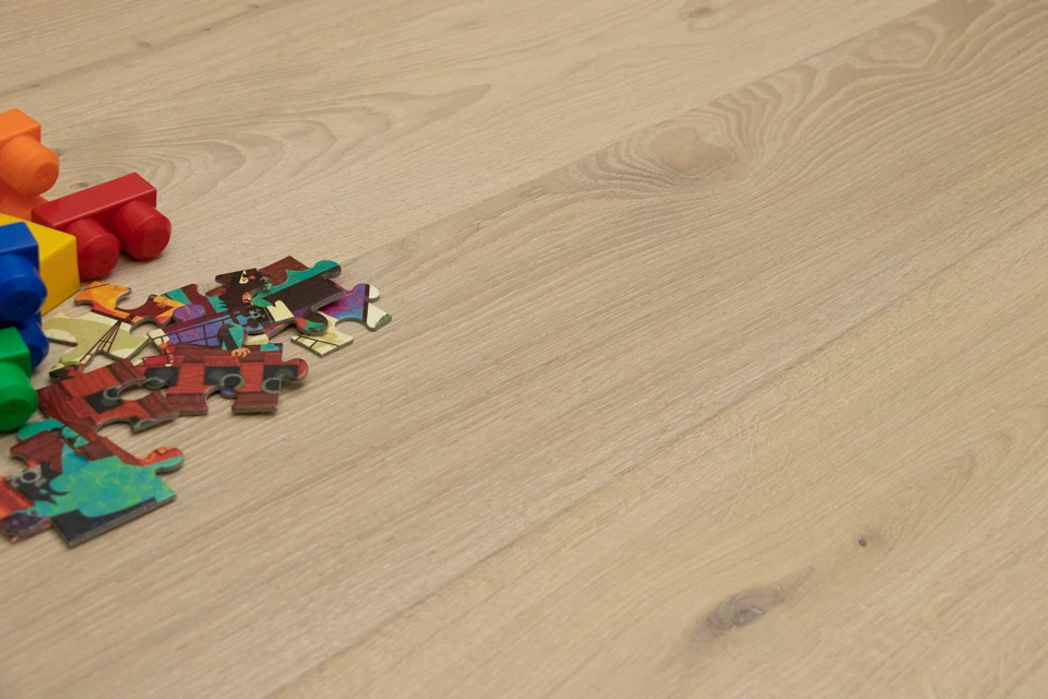 Natural Engineered Flooring Oak Bespoke White Sand Brushed UV Oiled 16/4mm By 220mm By 1500-2400mm 2 Natural Engineered Flooring Oak Bespoke White Sand Brushed UV Oiled 16/4mm By 220mm By 1500-2400mm - Image 2