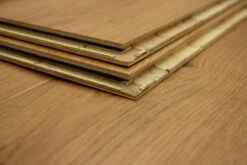 Natural Engineered Flooring Oak Click UV Lacquered 14/3mm By 190mm By 1900mm -Best Flooring Store natural engineered flooring oak click uv lacquered 15