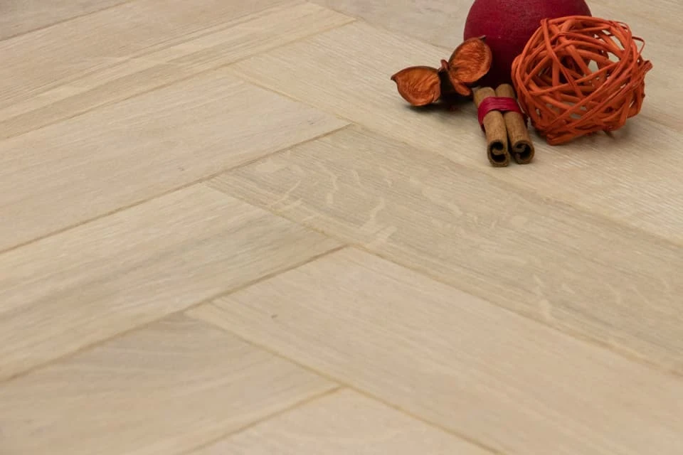 Natural Engineered Flooring Oak Herringbone White UV Oiled 14/3mm By 120mm By 600mm 2 Natural Engineered Flooring Oak Herringbone White UV Oiled 14/3mm By 120mm By 600mm - Image 2