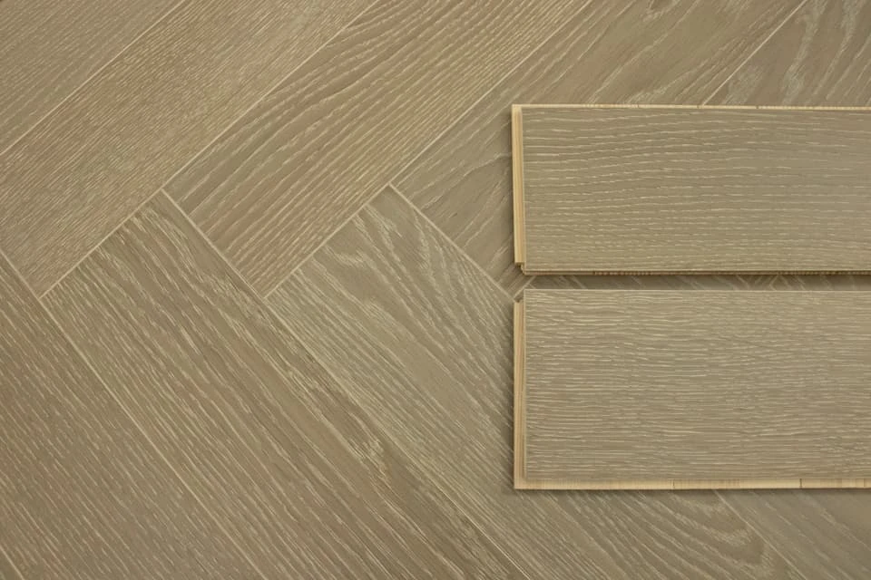 Prime Engineered Flooring Oak Herringbone Barcelona Brushed UV Matt Lacquered 14/3mm By 98mm By 490mm 5 Prime Engineered Flooring Oak Herringbone Barcelona Brushed UV Matt Lacquered 14/3mm By 98mm By 490mm - Image 5