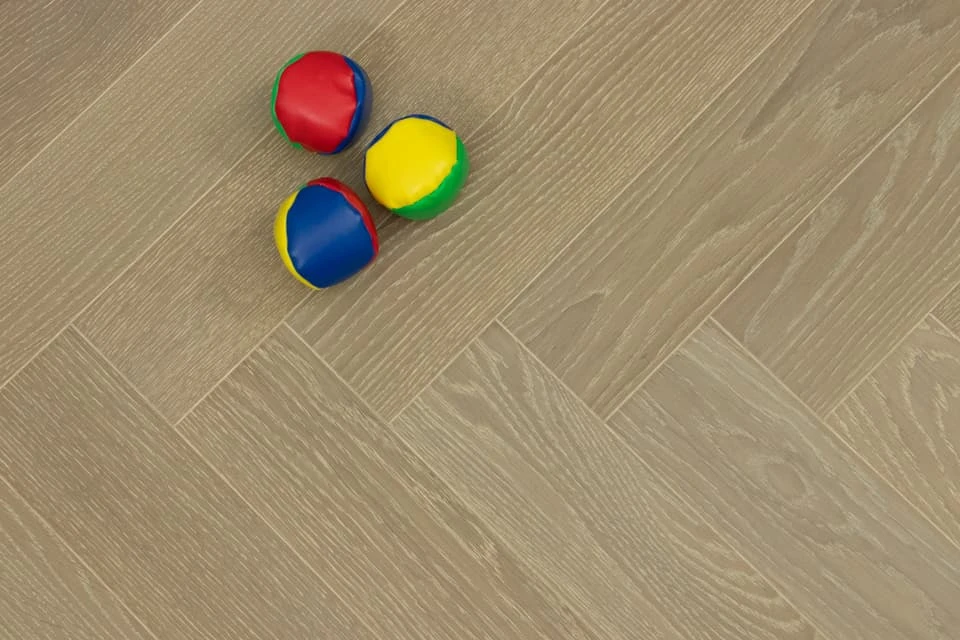 Prime Engineered Flooring Oak Herringbone Barcelona Brushed UV Matt Lacquered 14/3mm By 98mm By 490mm 1 Prime Engineered Flooring Oak Herringbone Barcelona Brushed UV Matt Lacquered 14/3mm By 98mm By 490mm