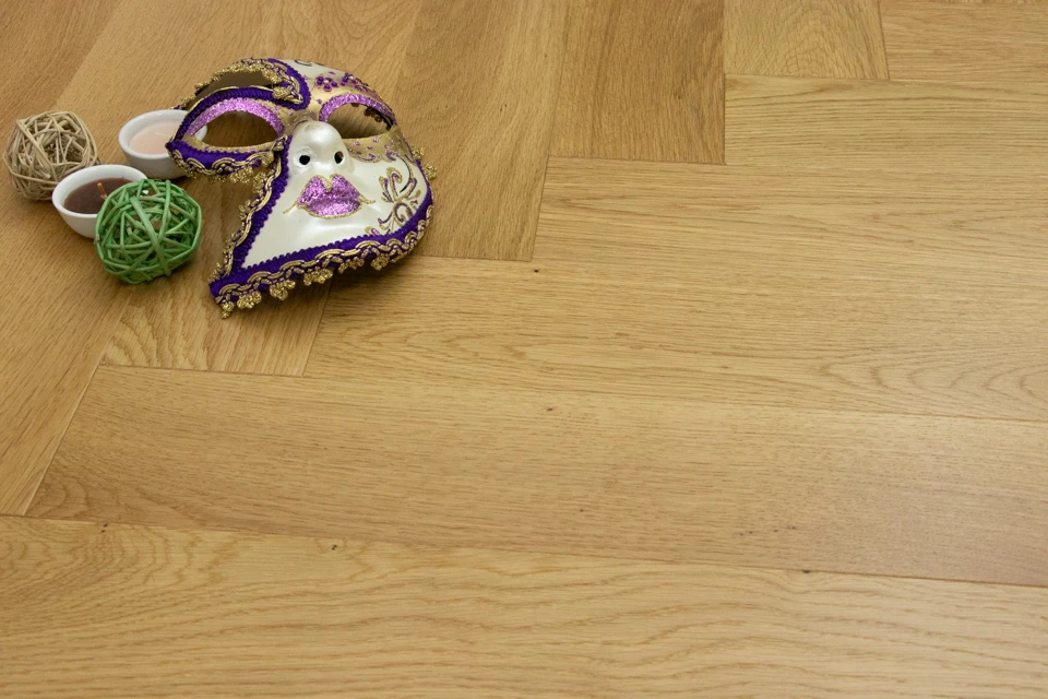 Prime Engineered Flooring Oak Herringbone Brushed UV Lacquered 14/3mm By 98mm By 588mm 1 Prime Engineered Flooring Oak Herringbone Brushed UV Lacquered 14/3mm By 98mm By 588mm