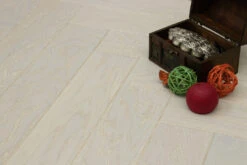 Prime Engineered Flooring Oak Herringbone Sealed No Beveled Brushed UV Lacquered 14/3mm By 98mm By 588mm