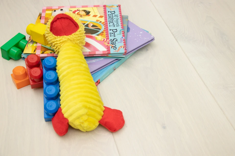 Prime Engineered Flooring Oak Snow White Brushed Wax Oiled 14/3mm By 190mm By 1900mm 2 Prime Engineered Flooring Oak Snow White Brushed Wax Oiled 14/3mm By 190mm By 1900mm - Image 2