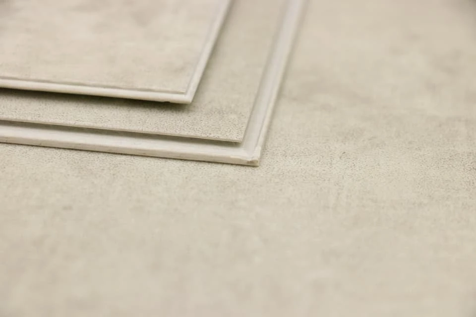 Supremo Luxury Click Vinyl Rigid Core Flooring Jorden Tiles With Built In Underlay 6mm By 308mm By 610mm 4 Supremo Luxury Click Vinyl Rigid Core Flooring Jorden Tiles With Built In Underlay 6mm By 308mm By 610mm - Image 4