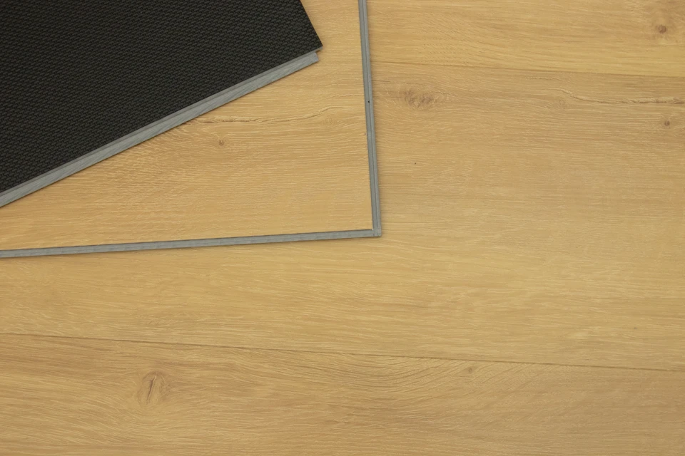 Supremo Luxury Click Vinyl Rigid Core Flooring Nature With Built In Underlay 6.5mm By 181mm By 1220mm 5 Supremo Luxury Click Vinyl Rigid Core Flooring Nature With Built In Underlay 6.5mm By 181mm By 1220mm - Image 5