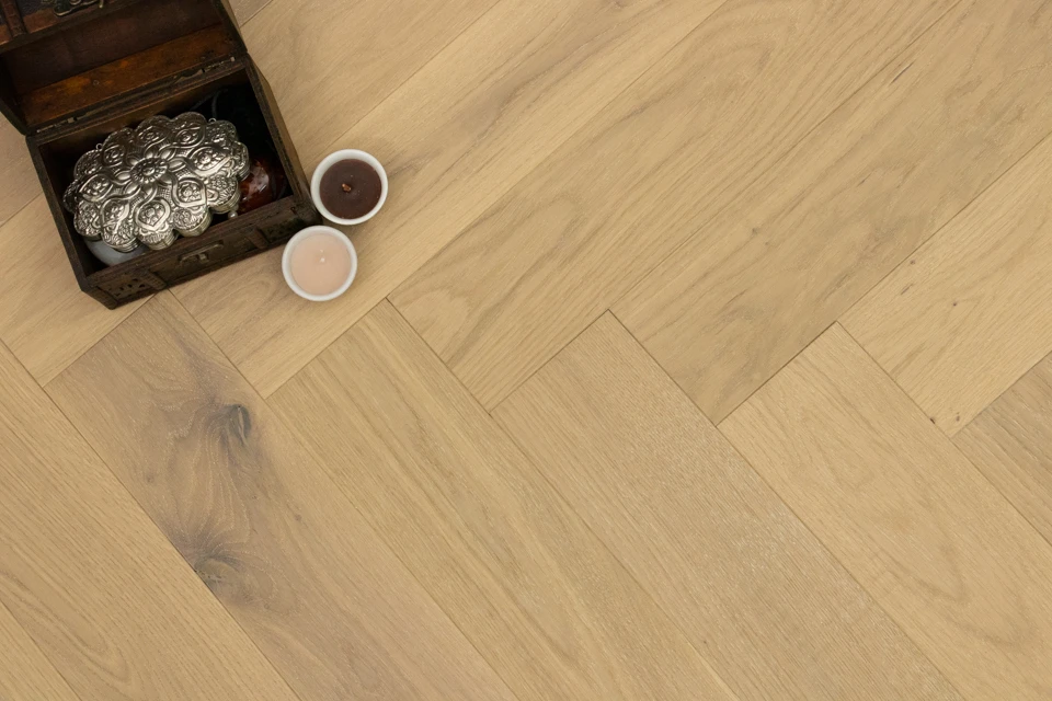 Natural Engineered Flooring Oak Herringbone White Cream Uv Oiled 14/3mm By 90mm By 450mm 1 Natural Engineered Flooring Oak Herringbone White Cream Uv Oiled 14/3mm By 90mm By 450mm